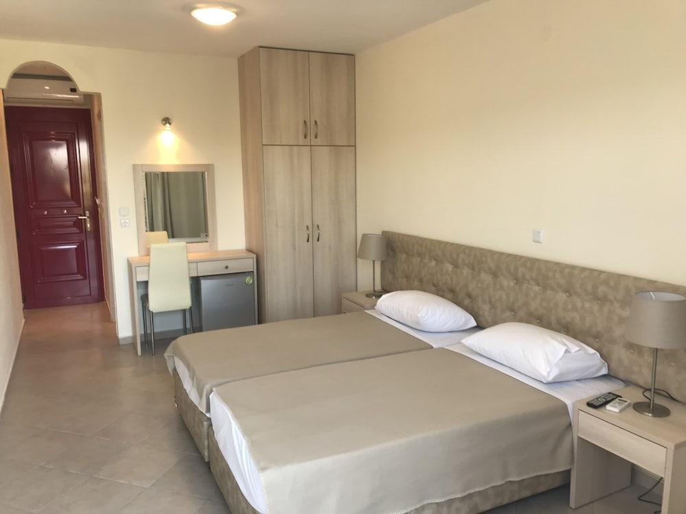 Ai Helis Resort Svoronata Luaran gambar